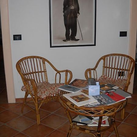 Charlie Chaplin Bed and Breakfast Tamara Exteriör bild